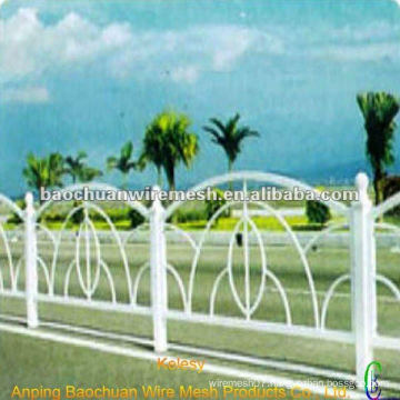 Highway or garden using white rot proof PALISADE FENCING